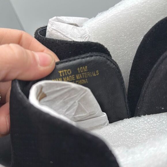 CUSHIONAIRE Women's Pull On Wedge Bootie -โSoft Vegan Suede SIZE 10 BLACK - Picture 4 of 8